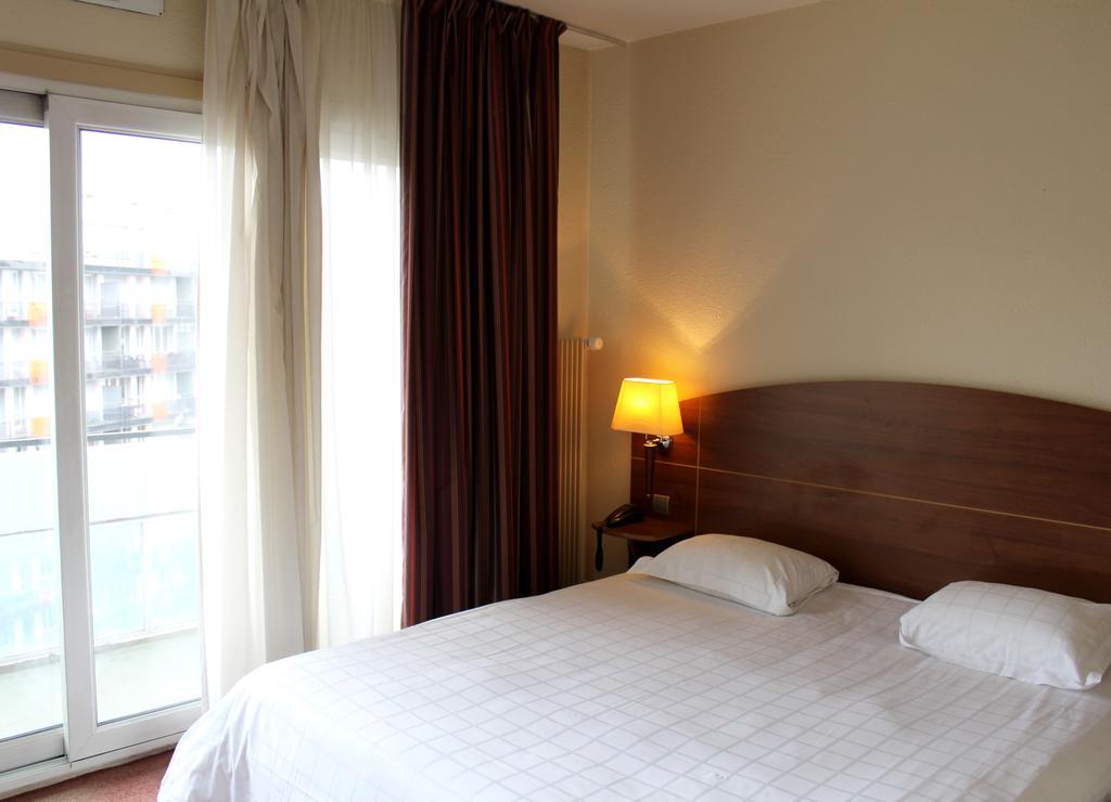 Kyriad Hotel Clermont Ferrand Centre Eksteriør billede