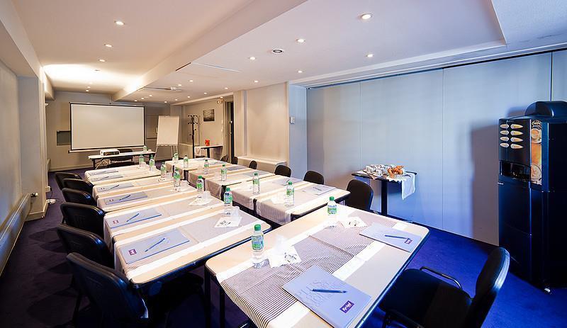 Kyriad Hotel Clermont Ferrand Centre Eksteriør billede